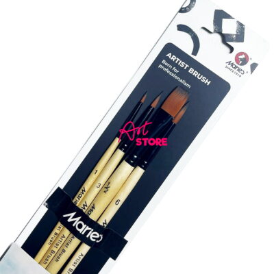 Bộ cọ vẽ Marie’s GWX440-1 4 cây là bộ dụng cụ hội họa dành cho người yêu thích vẽ tranh, học sinh, sinh viên mỹ thuật và họa sĩ cần một bộ cọ linh hoạt để thực hiện nhiều kỹ thuật khác nhau. Sản phẩm thuộc dòng Artist Brush của thương hiệu Marie’s, có thiết kế cán màu gỗ sáng kết hợp với phần chuôi cọ màu đen, mang đến vẻ ngoài hiện đại và chuyên nghiệp. Bộ sản phẩm gồm 4 cây cọ với hình dáng đầu cọ khác nhau, bao gồm các đầu cọ nhọn và đầu cọ bản dẹt. Sự kết hợp này giúp người dùng dễ dàng chuyển đổi giữa thao tác vẽ chi tiết, tạo nét, tô màu và phủ những mảng màu có diện tích lớn hơn. Với thiết kế gọn gàng, dễ cầm nắm và thuận tiện khi bảo quản, bộ cọ Marie’s GWX440-1 là lựa chọn đáng cân nhắc cho góc vẽ cá nhân, lớp học mỹ thuật hoặc bộ dụng cụ sáng tác của người mới bắt đầu.